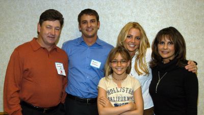 Jamie Spears, Bryan Spears, Jamie Lynn Spears, Britney Spears and Lynne Spears