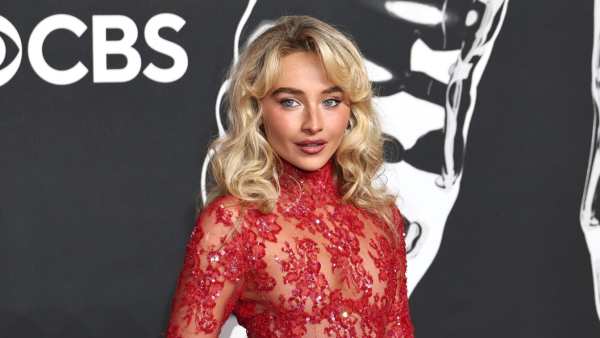 GettyImages2234202193 Sabrina Carpenter VMAs Look