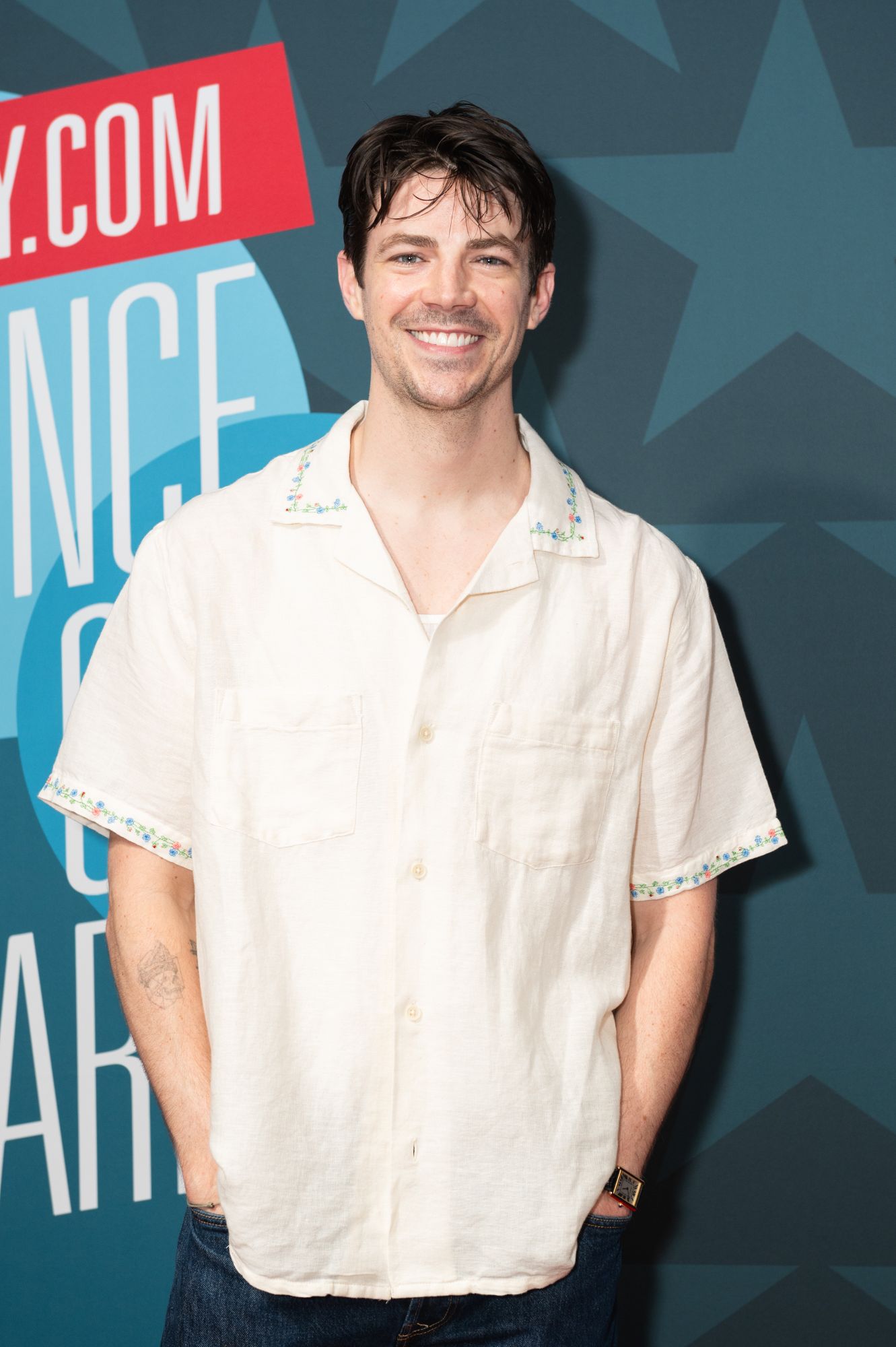 Grant Gustin Bio Pic