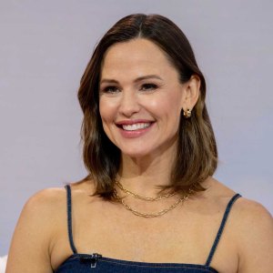 Jennifer Garner Cardigan