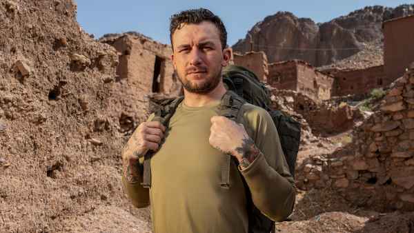 Johnny Manziel Says Someone Passes Out in the Water on Special Forces Season 4 010