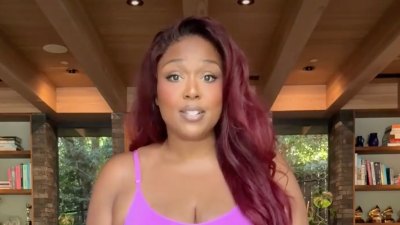 Lizzo Shows Off Her Figure in Skin Tight Bodysuit After Recent Weight Loss