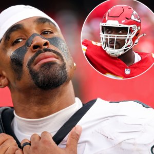 Promo Eagles QB Jalen Hurts Got Into Verbal Altercation With Chiefs Players Chris Jones