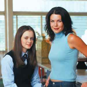 TCDGIGI_EC038 Gilmore Girls Cover Story.jpg