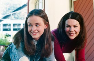 Lauren Graham and Alexis Bledel Will Reunite at 2025 Emmy Awards Inline