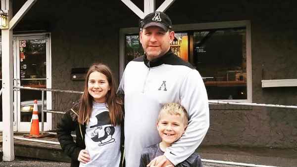 University of Central Florida Football Coach Dies Unexpectedly at 50 After Suffering Medical Emergency 008