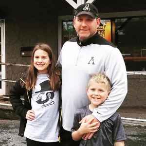 University of Central Florida Football Coach Dies Unexpectedly at 50 After Suffering Medical Emergency 008