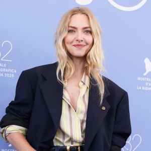 Amanda Seyfried Blazer Lookalike
