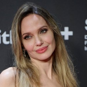 SAN SEBASTIAN, SPAIN - SEPTEMBER 21: Angelina Jolie attends the "Couture" red carpet during the 73rd San Sebastian International Film Festival at Kursaal Palace on September 21, 2025 in San Sebastian, Spain. (Photo by Carlos Alvarez/Getty Images)