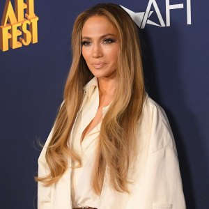 Jennifer Lopez Saddle Bag Lookalike