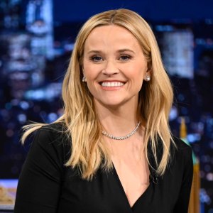 Reese Witherspoon Cardigan Lookalike