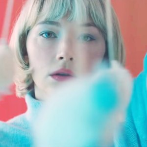 Haley Bennett in Swallow