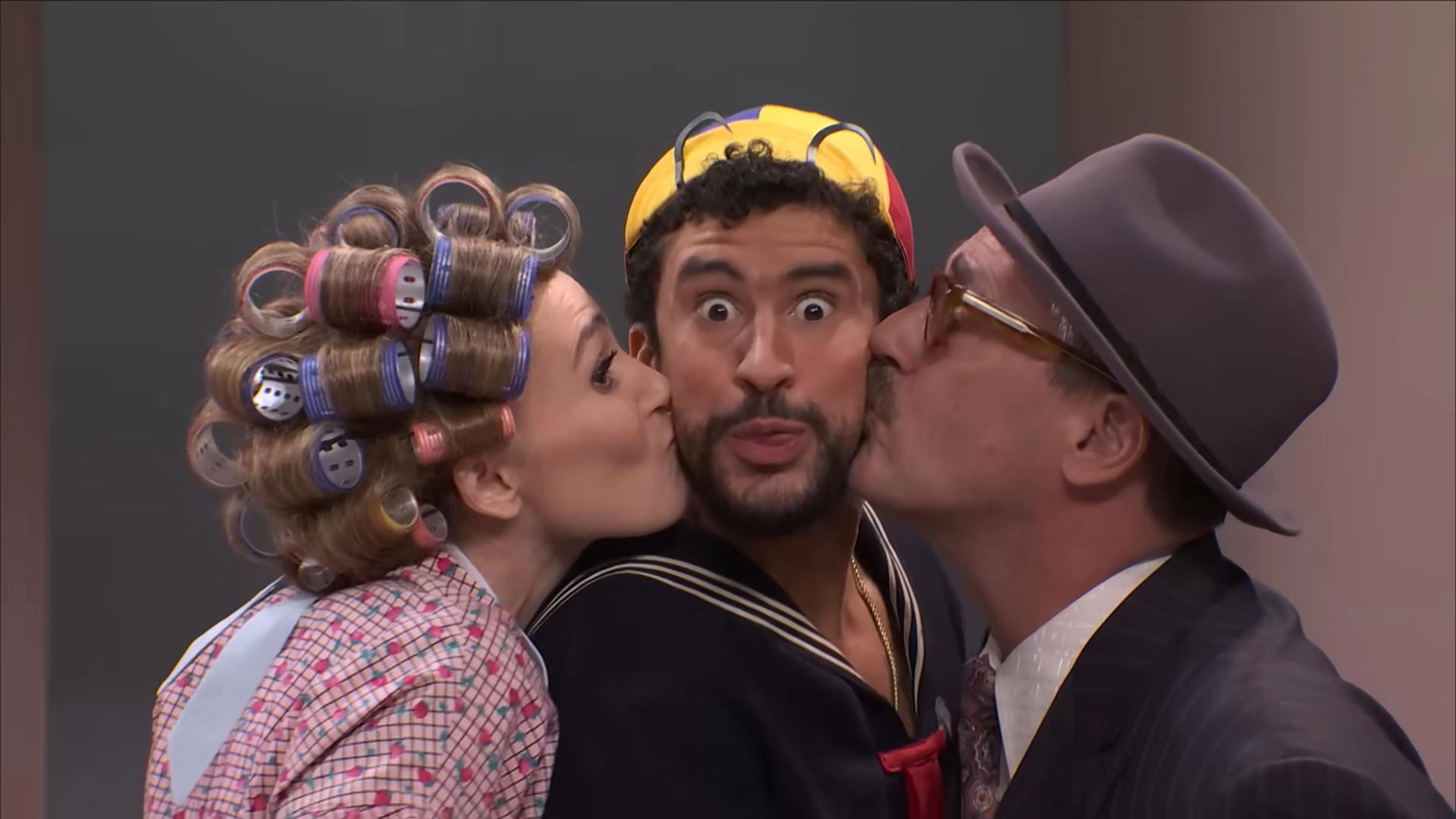 Bad Bunny Chavo del 8 VS YouTube ElChavoDelOchoEnglishVersion SNL 3 54