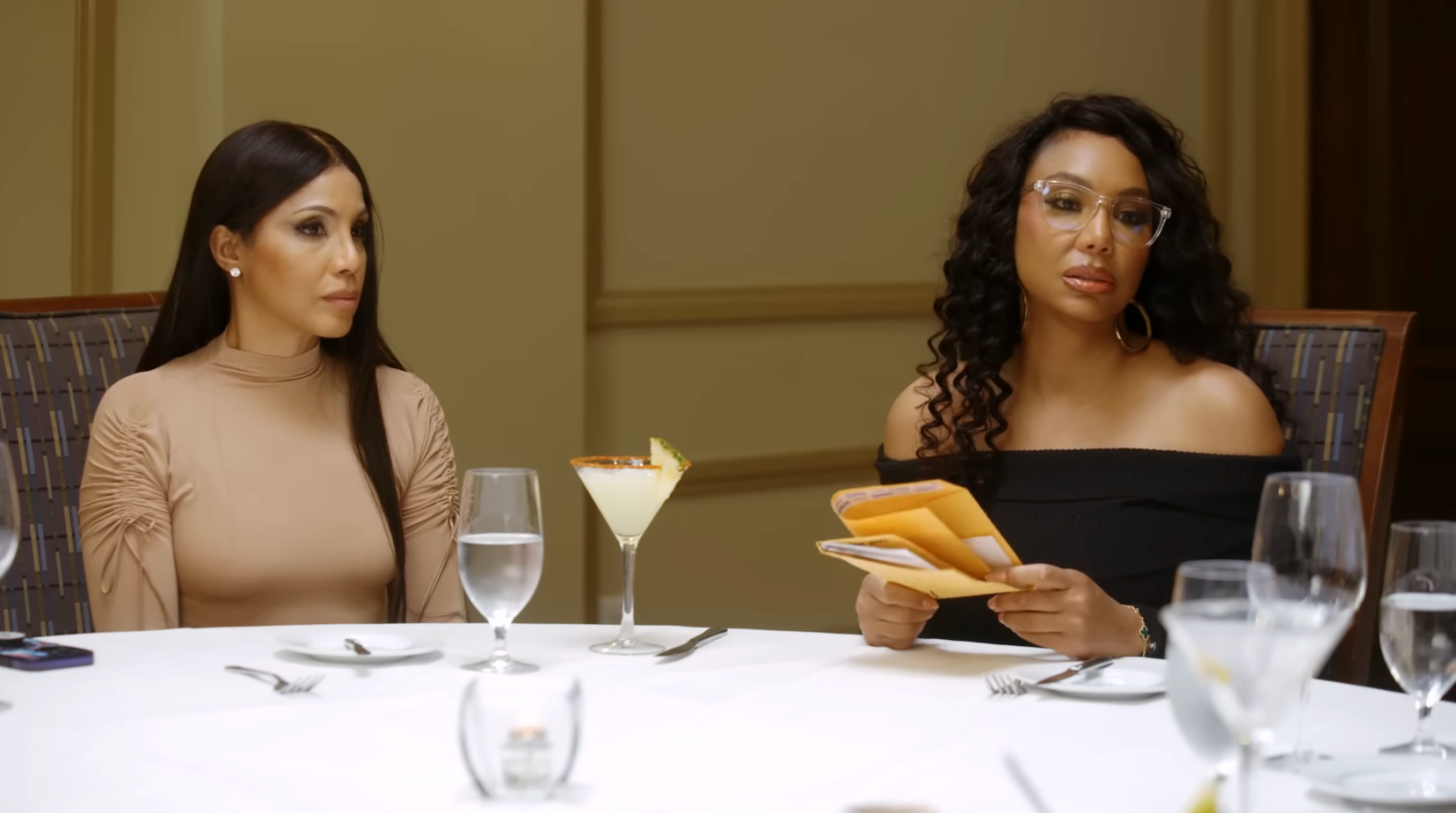Breaking Down Toni and Tamar Braxton’s Shocking Fight on The Braxtons ...