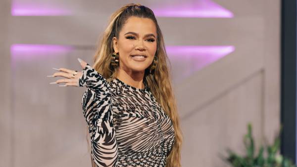 THE KELLY CLARKSON SHOW -- Episode J041 -- Pictured: Khloé Kardashian