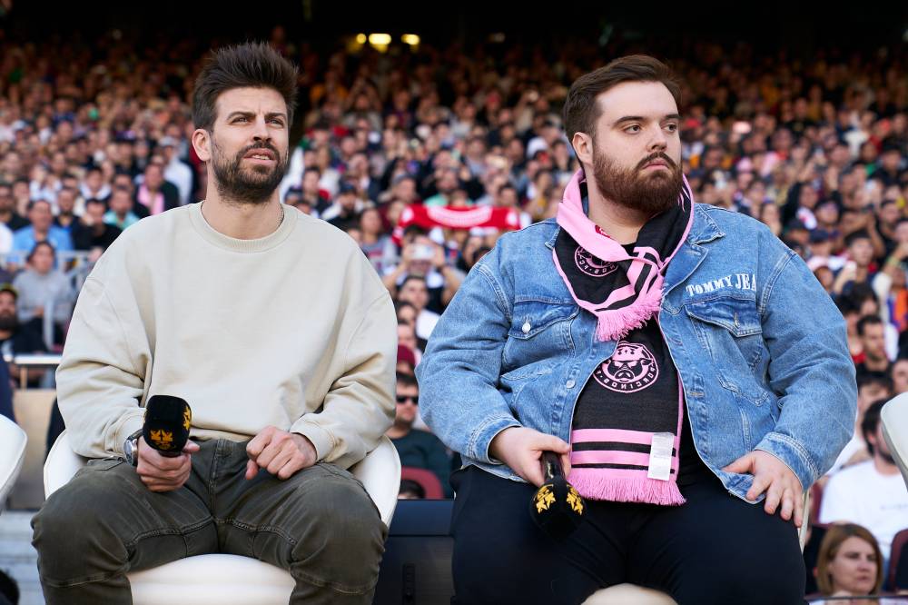 Gerard Piqu&eacute; e Ibai Llanos.