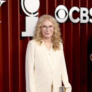 GettyImages-2219206667 Woody Allens Ex-Wife Mia Farrow Reacts to Diane Keatons Death
