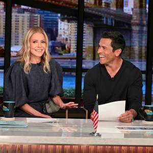 Kelly Ripa and Mark Consuelos Bicker On Air Over 'Airport Divorce'