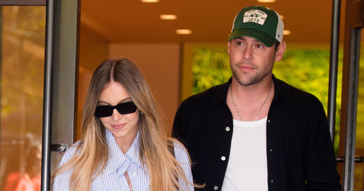 Sydney Sweeney and Scooter Braun’s Relationship Timeline: From Connecting at Jeff Bezos’ Wedding and More Sydney Sweeney and Scooter Braun’s Relationship Timeline: From Connecting at Jeff Bezos’ Wedding and More
