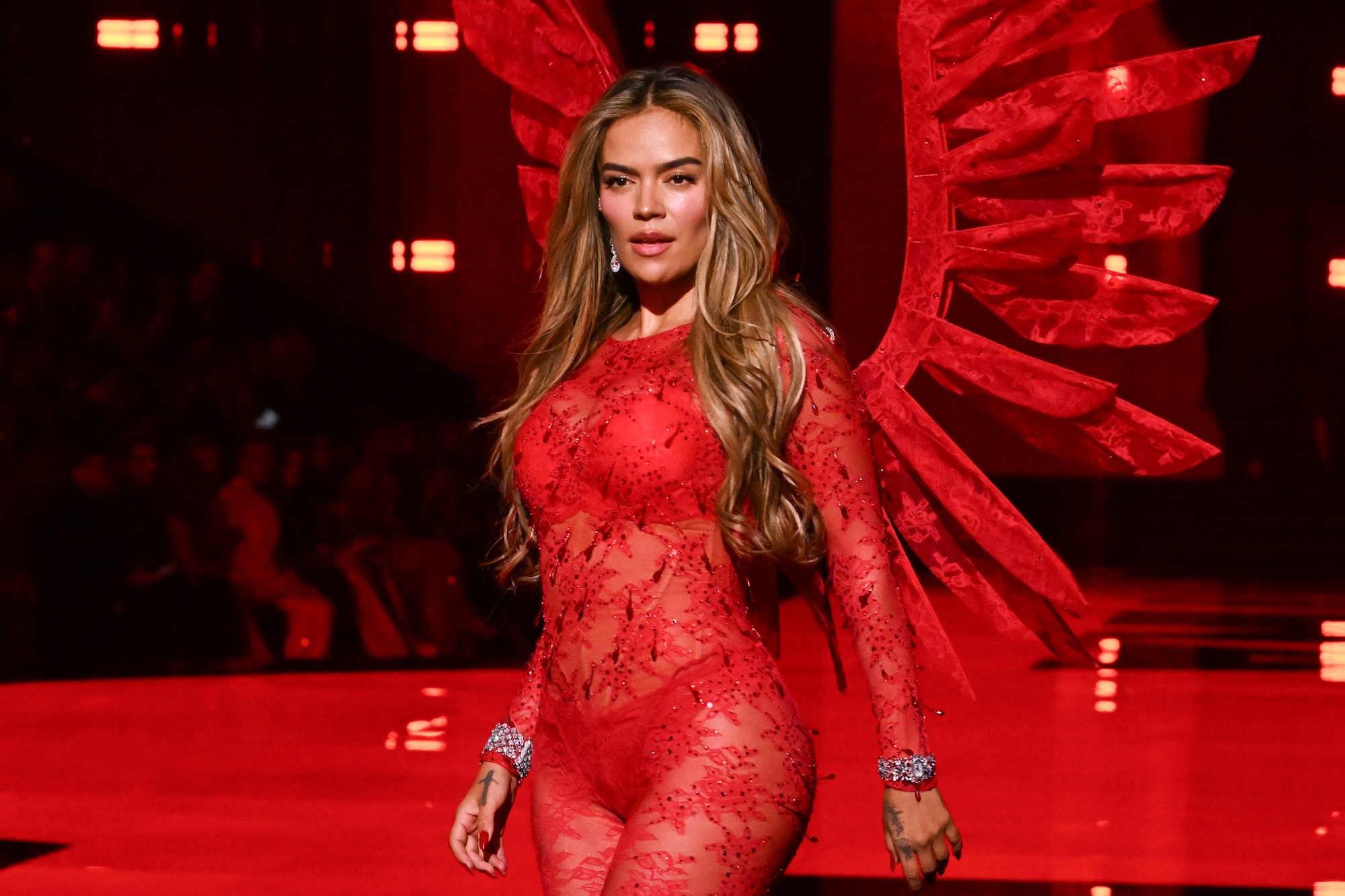 Karol G se adueñó del Victoria's Secret Fashion Show 2025
