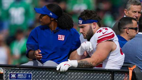 GettyImages-2243799164 Cam Skattebo Injury 2025