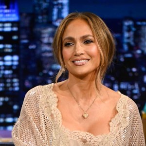 Jennifer Lopez Top Handle Bag Lookalike