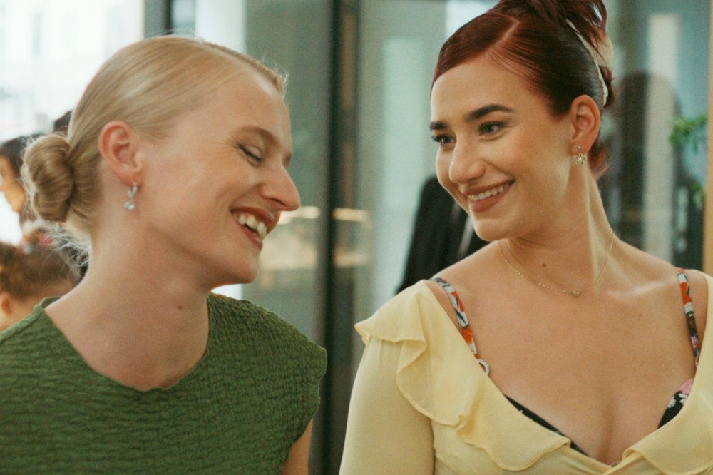 Clara Dessau, Maria Cordsen in The Asset