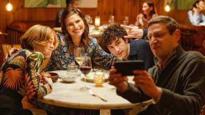 Sophia Lillis, Lake Bell, Will Price, Tim Robinson in The Chair Company