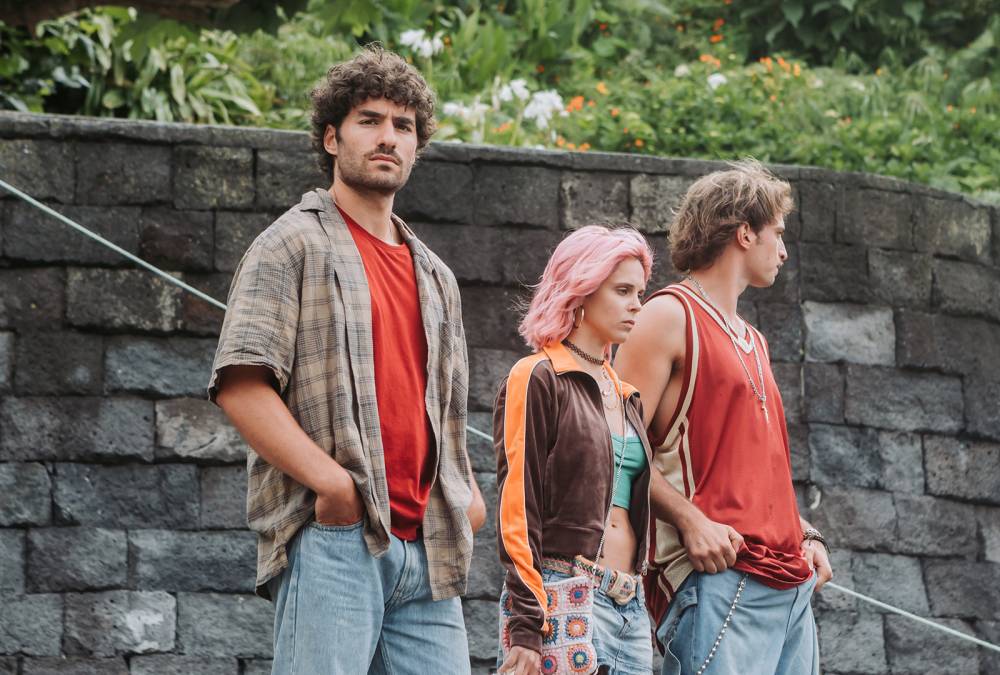 José Condessa, Helena Caldeira and Rodrigo Tomás in Turn of the Tide