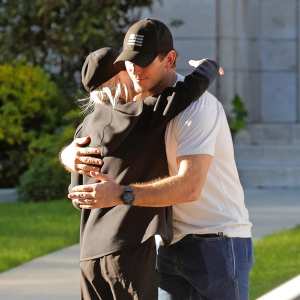 Chris Pratt gives a hug to his ex wife Anna Faris as she drops off their son to Jack to help feed the homeless on Thanksgiving BGUS_3428428_001