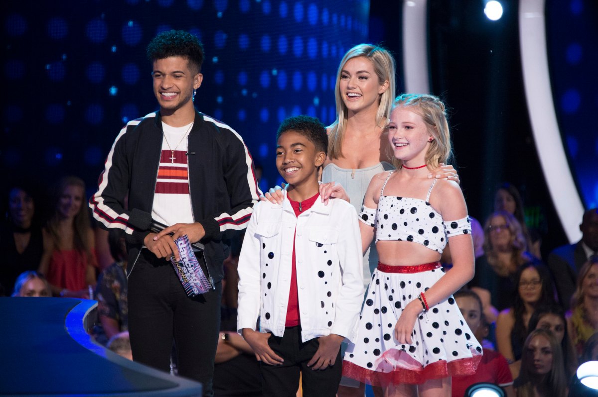 DWTS-Juniors-Rylee-and-Miles-WIth-Lindsay-Arnold-GettyImages-1041067130