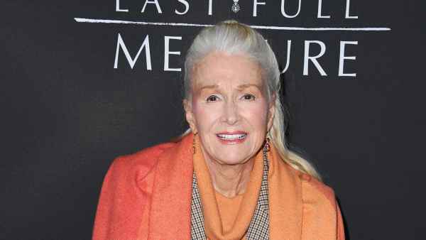 Diane Ladd mother of Laura Dern died on Monday Nov 3 at age 89 1200054986
