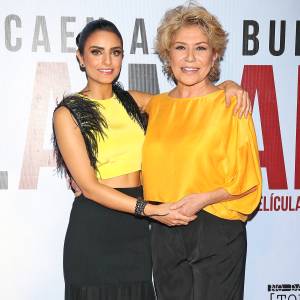 Gabriela Michele with daughter Aislinn Derbez