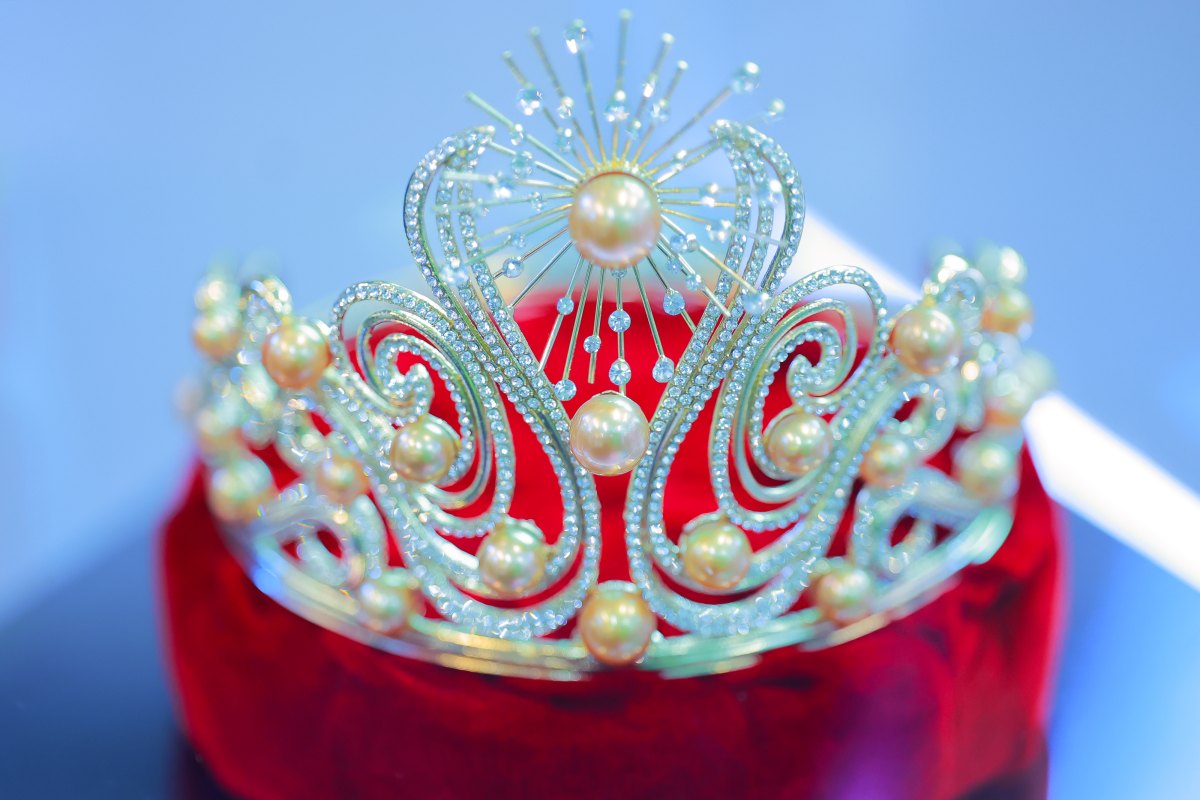 Corona Miss Universo 2024