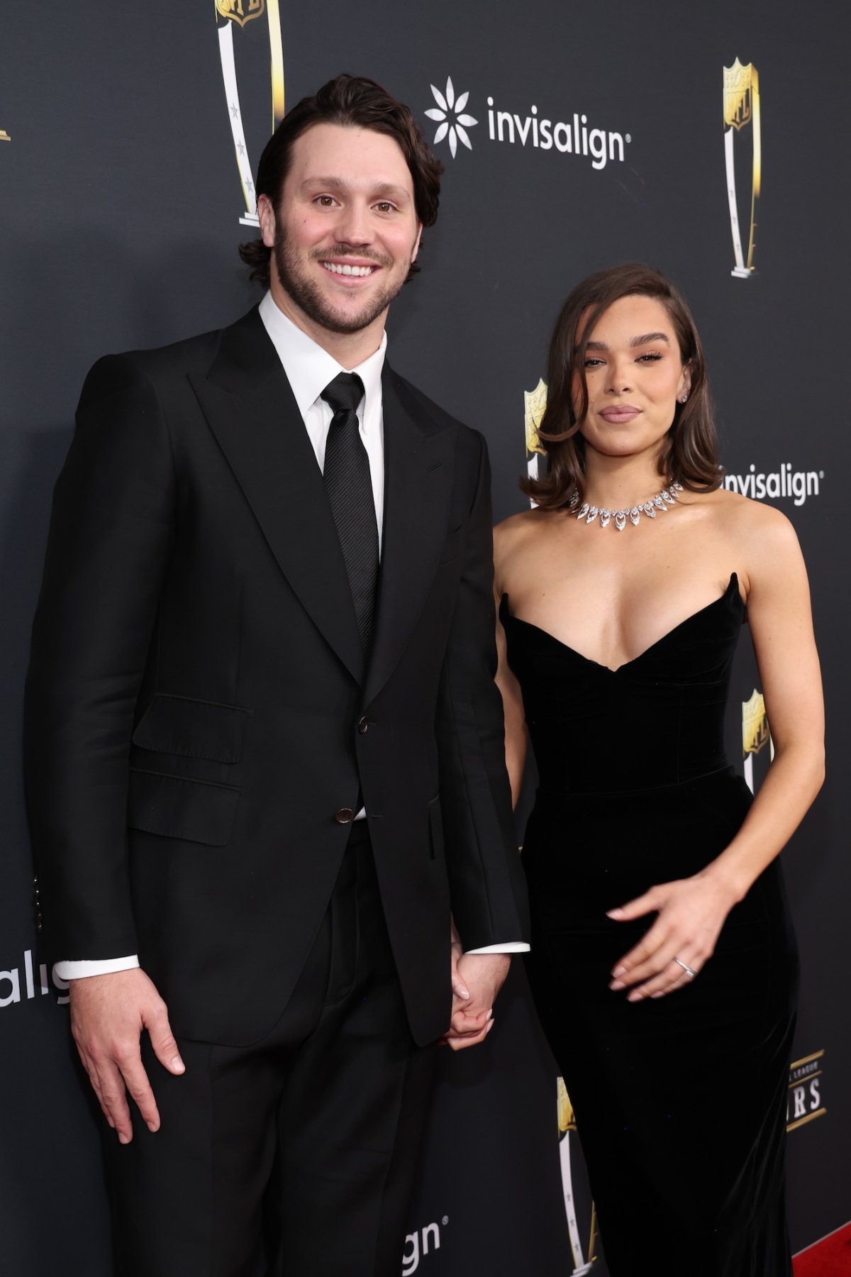 Josh Allen's Touchdown Celebrated With Wife Hailee Steinfeld's Song