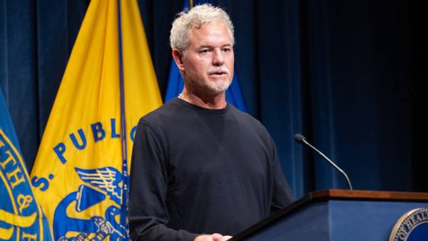 GettyImages-2221088373.jpg Eric Dane Stars Working to Make the World a Better Place