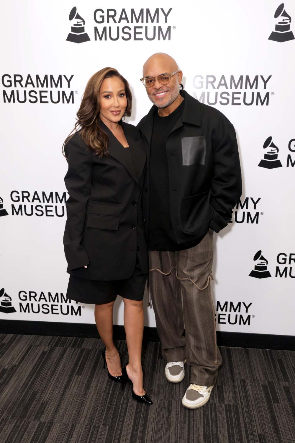 Adrienne Bailon-Houghton e Israel Houghton.