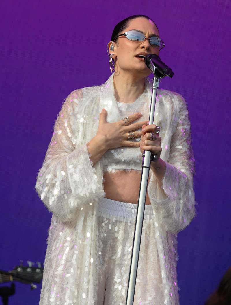 Jessie J Breaks Down on Stage Marking 4 Years Since Miscarriage Us Weekly