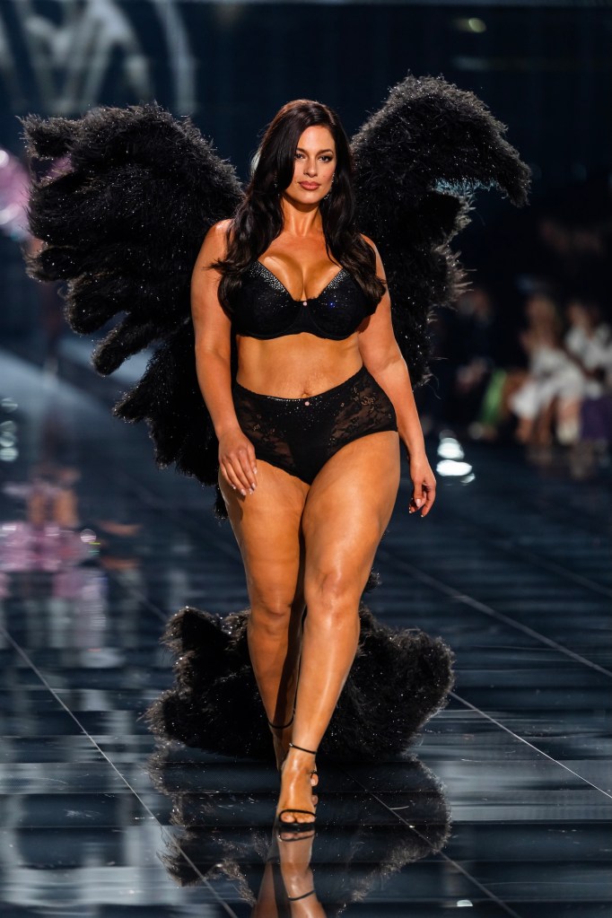 Ashley Graham Reveals the Secret Behind Her Backless Dress Moment at the 2025 CFDA Fashion Awards