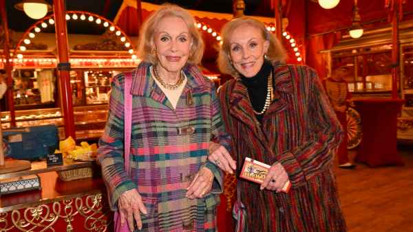 Kessler Twins Dead by Assisted Suicide at 89: Entertainment Duo Wanted to Go 'On the Same Day'