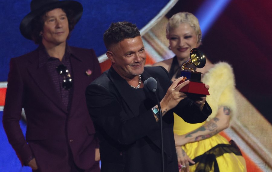 Alejandro Sanz.