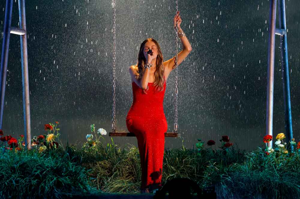 Kelsea Ballerini's Ex Morgan Evans Kisses Laci Kaye Booth in Red Carpet Debut