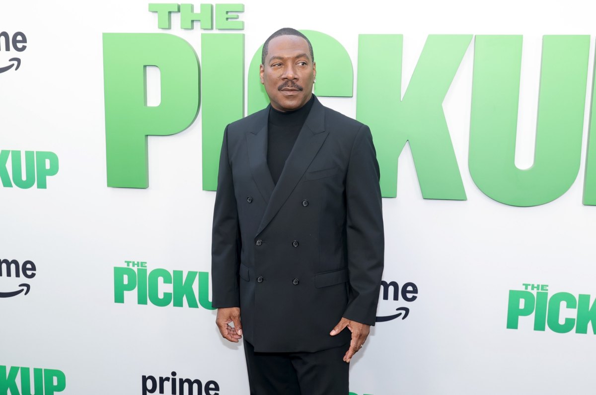 GettyImages2227303991 Eddie Murphy Felt Like SNL Was Dirty for Poking Fun at His Career