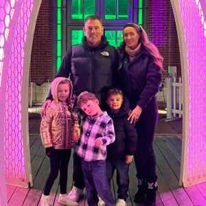 Jim-Edmonds-With-Kortnie-and-Kids-316997188_157155906656999_4085487005116243246_n
