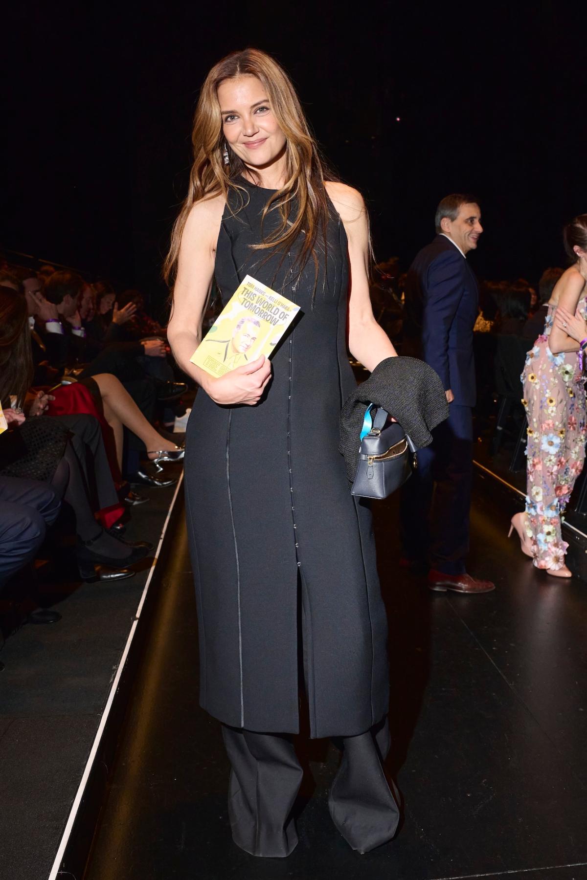 Gallery Detail: Katie Holmes Stuns In A Tailored Dress And Glowy Glam