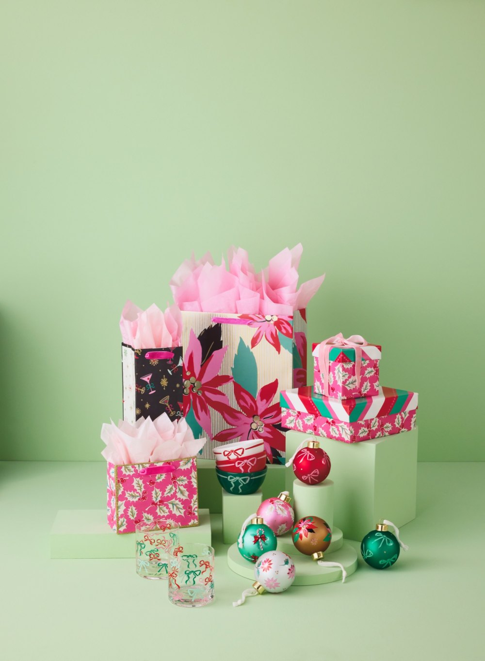 Lacey Chabert Daughter Wants a Tree Full of Her Mom Hallmark Ornaments Inline