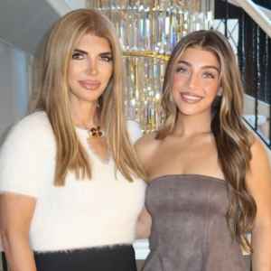 RHONJ Star Teresa Giudice Debuts Lighter Blonde Hair at Thanksgiving After Rocking Honey Color at BravoCon
