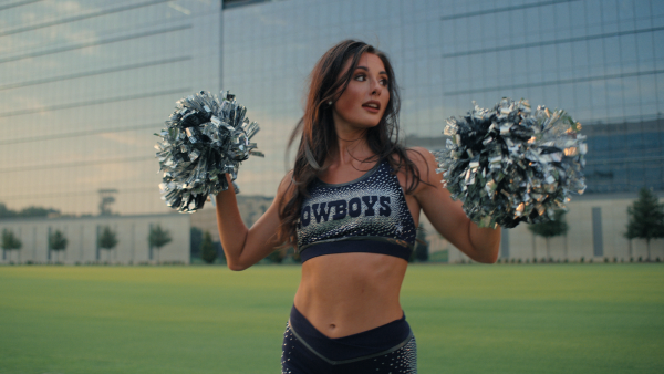 Reece-Weaver-Americas_Sweethearts_Dallas_Cowboys_Cheerleaders_E5_00_44_56_10