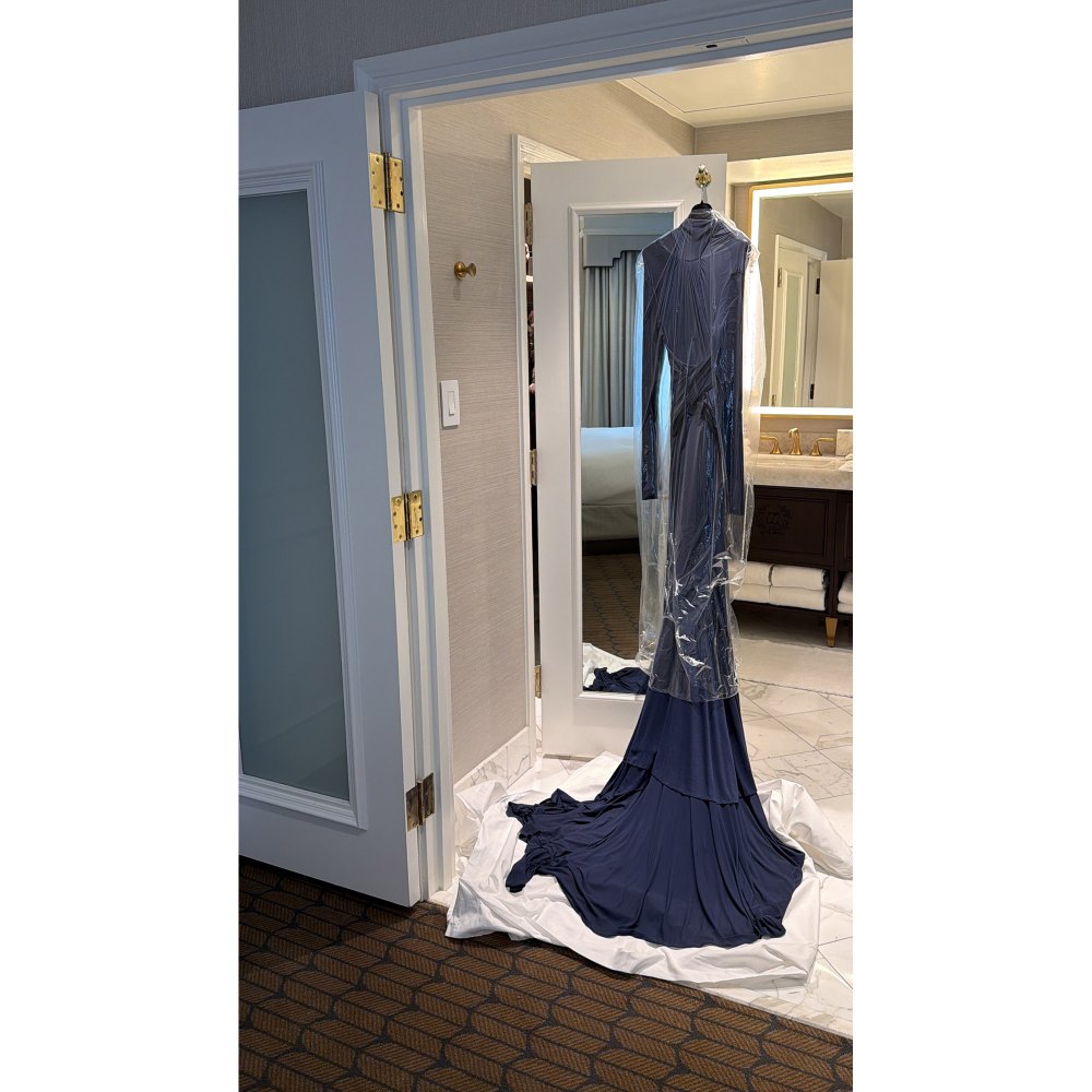 Ronaldo s Fiance Georgina Rodriguez Wears Same Dress as Hilary Swank