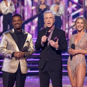 Tom-Bergeron-Judges-DWTS-180032_EM206232